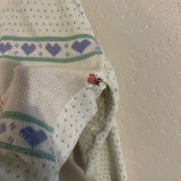 90’s Vintage Village Green Embroidered Cat & Hearts Grandma Knit Crewneck Sweate - Picture 5 of 8